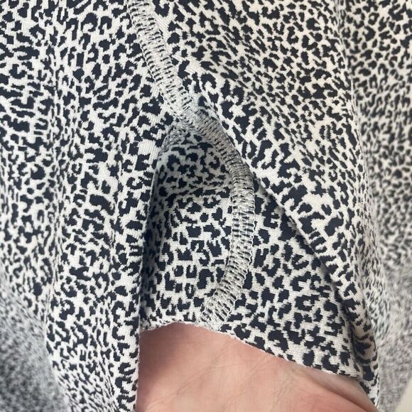 Athleta Salutation Stash II Textured Tight Legging Black White‎ Size M - Picture 8 of 9